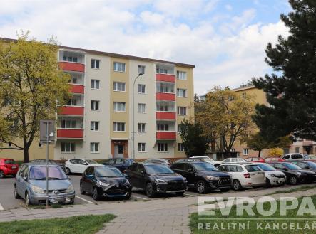 . | Pronájem bytu, 1+1, 38 m²