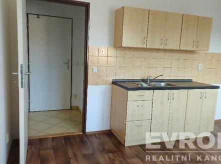 . | Pronájem bytu, 1+kk, 21 m²