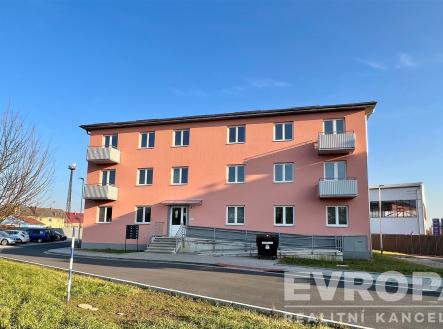 . | Pronájem bytu, 2+kk, 44 m²