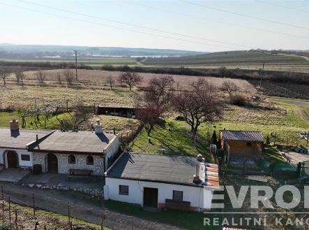 . | Prodej - malý objekt/garáž