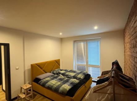 . | Pronájem bytu, 3+kk, 95 m²