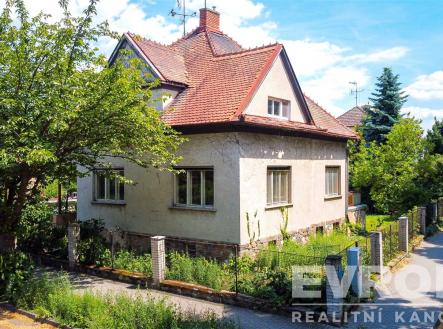 . | Prodej - dům/vila, 300 m²