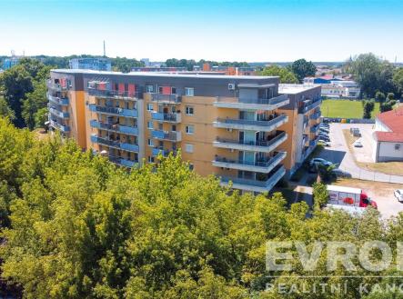 . | Prodej bytu, 4+kk, 132 m²