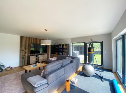 . | Prodej - dům/vila, 234 m²