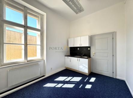 . | Pronájem - kanceláře, 1 116 m²