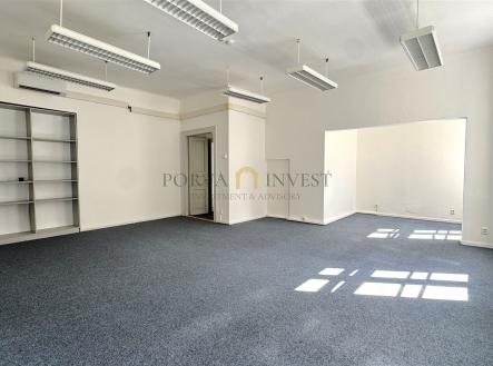 . | Pronájem - kanceláře, 1 116 m²