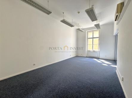 . | Pronájem - kanceláře, 1 116 m²