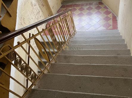 . | Prodej - nájemní dům, 1 841 m²