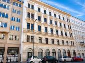 Prodej - nájemní dům, 2 850 m²