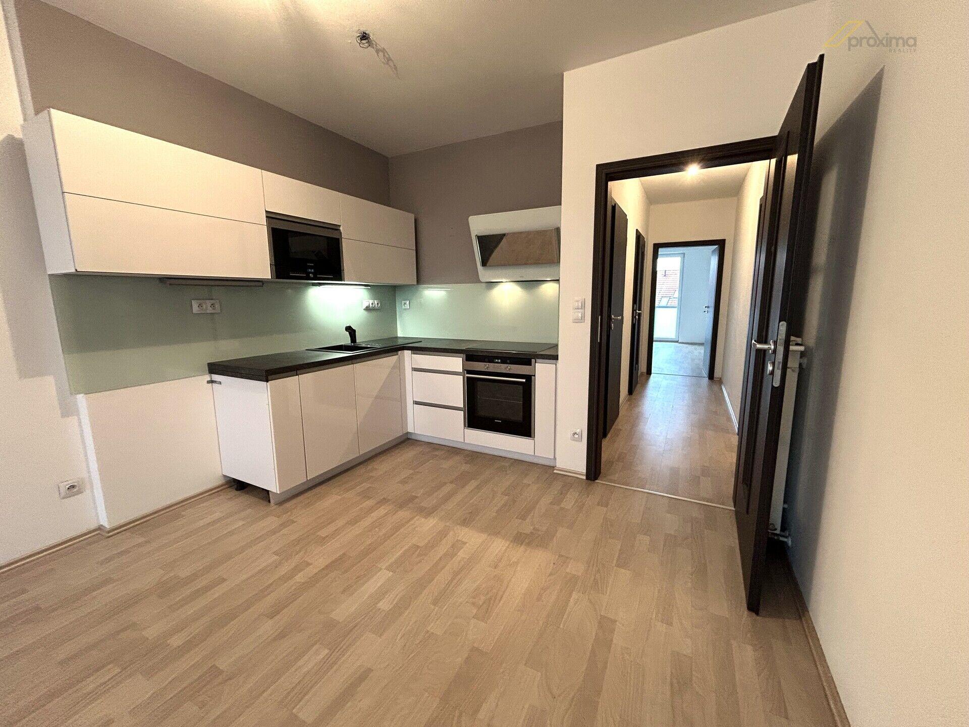 Pronájem bytu 2+kk s garáží a parkovacím stáním