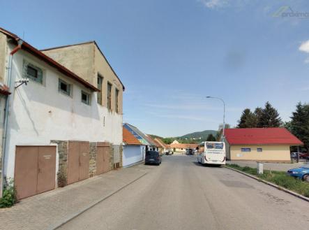 Pronájem - malý objekt/garáž