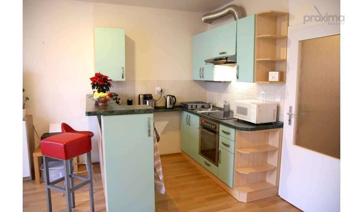 Pronájem bytu 1+kk s balkonem, 40 m2, Spojovací, České Budějovice