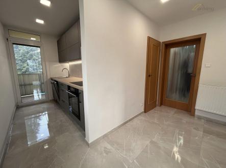 Pronájem bytu, 3+1, 72 m²