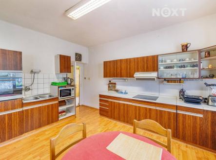 Prodej - dům/vila, 230 m²