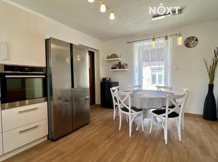 Prodej - dům/vila, 217 m²