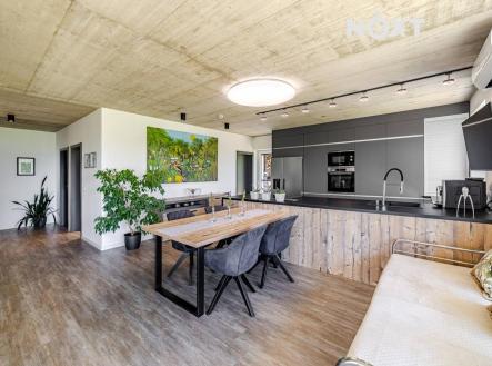 Prodej - dům/vila, 258 m²