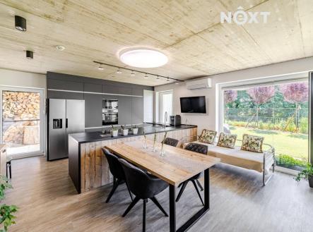 Prodej - dům/vila, 258 m²