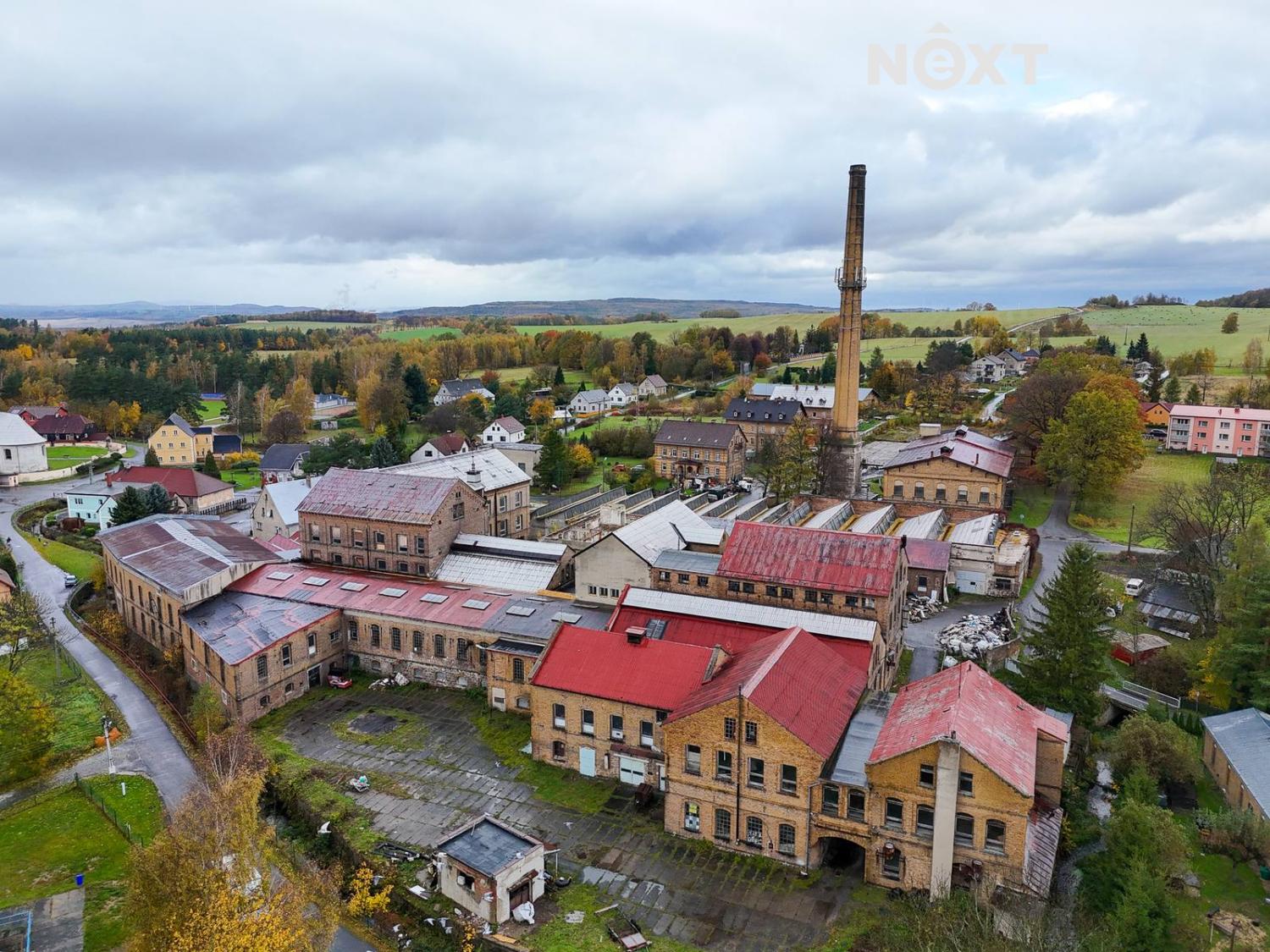 Pronájem komerční Sklady, 6 890㎡