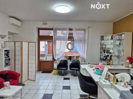 Pronájem - komerční objekt, obchodní centrum, 49 m²
