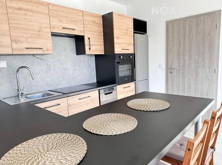 Pronájem bytu, 3+kk, 60 m²