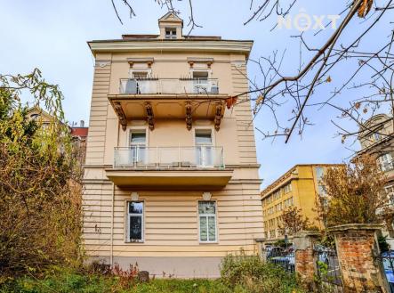 Prodej - dům/vila, 580 m²