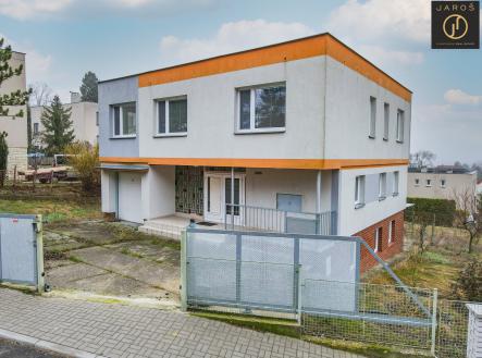 5 | Prodej - dům/vila, 245 m²