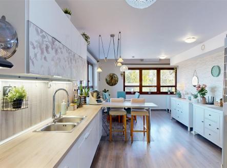 Kuchyně | Prodej - dům/vila, 550 m²