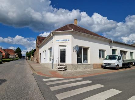 . | Pronájem - obchodní prostor, 45 m²