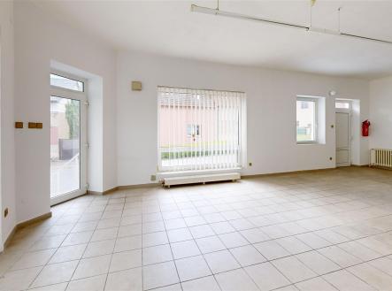 . | Pronájem - obchodní prostor, 45 m²