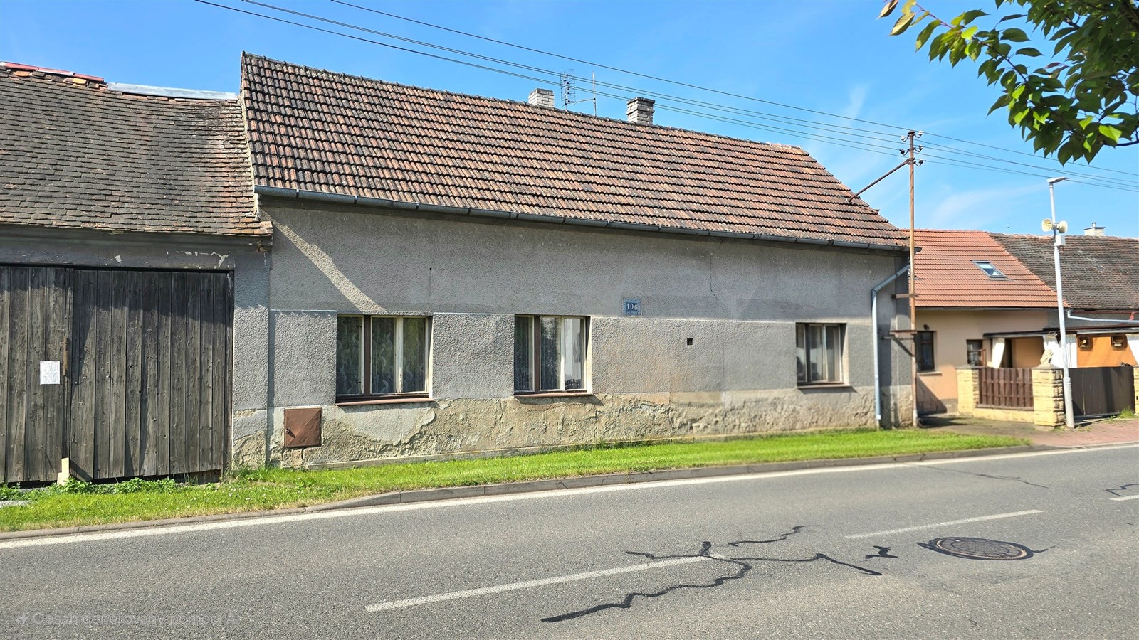 Pohled z Pražské ulice