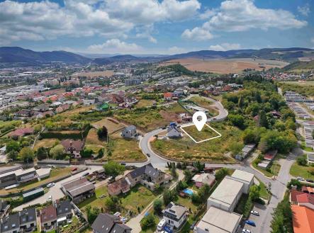 . | Prodej - pozemek pro bydlení, 810 m²