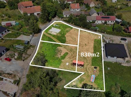 . | Prodej - pozemek pro bydlení, 830 m²