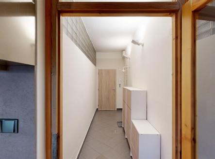 . | Pronájem bytu, 3+kk, 72 m²