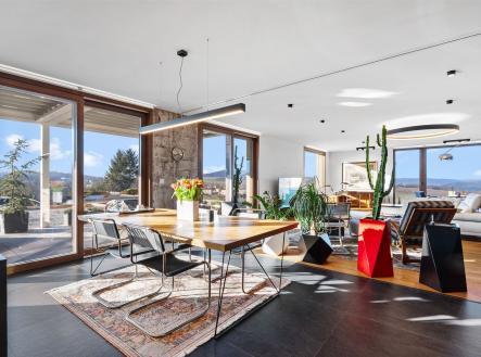 . | Prodej - dům/vila, 294 m²