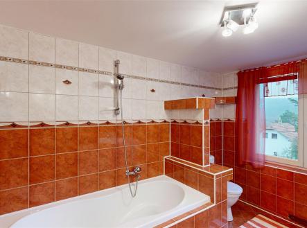 . | Pronájem - dům/vila, 179 m²