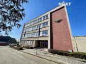 Pronájem - kanceláře, 700 m²