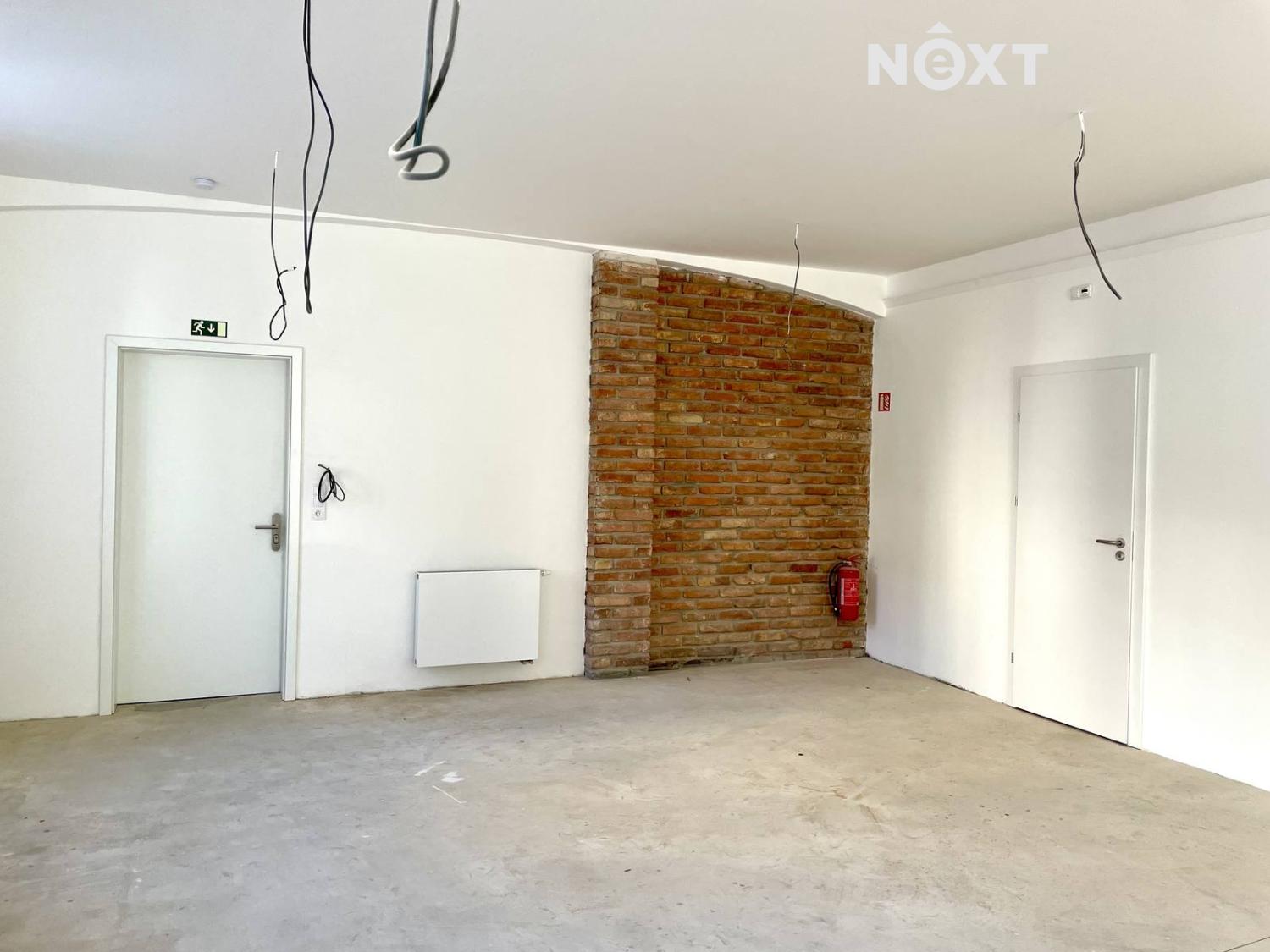 Pronájem komerční Kanceláře, 123㎡