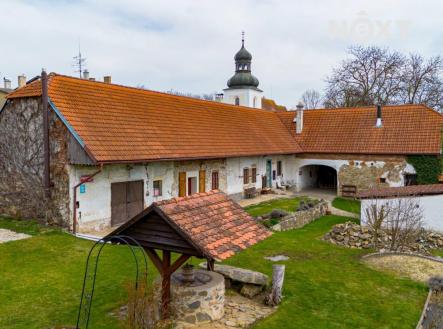 Prodej - dům/vila, 560 m²