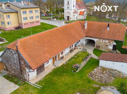 Prodej - dům/vila, 560 m²