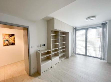 alt | Pronájem bytu, 2+kk, 42 m²