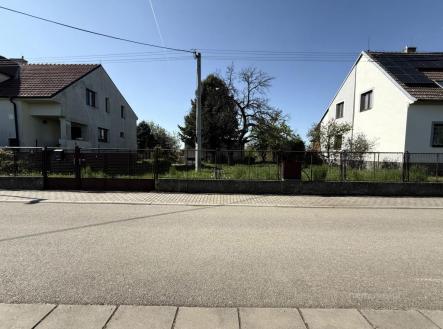 Prodej - pozemek pro bydlení, 1 800 m²