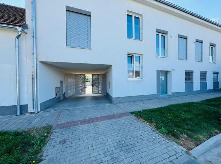 Prodej - malý objekt/garáž obrázek