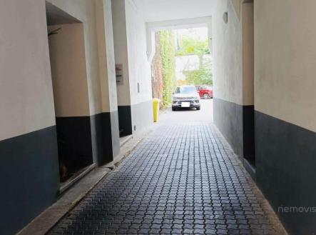 Prodej - malý objekt/garáž