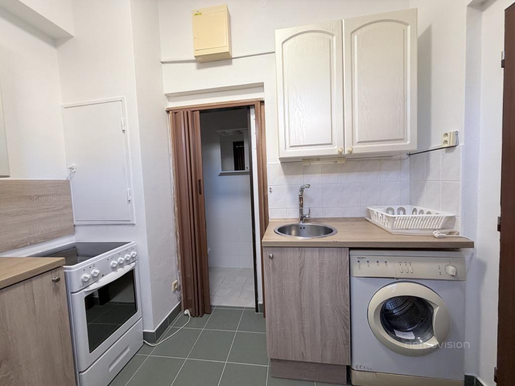 Pronájem bytu,  1+1, 29 m²