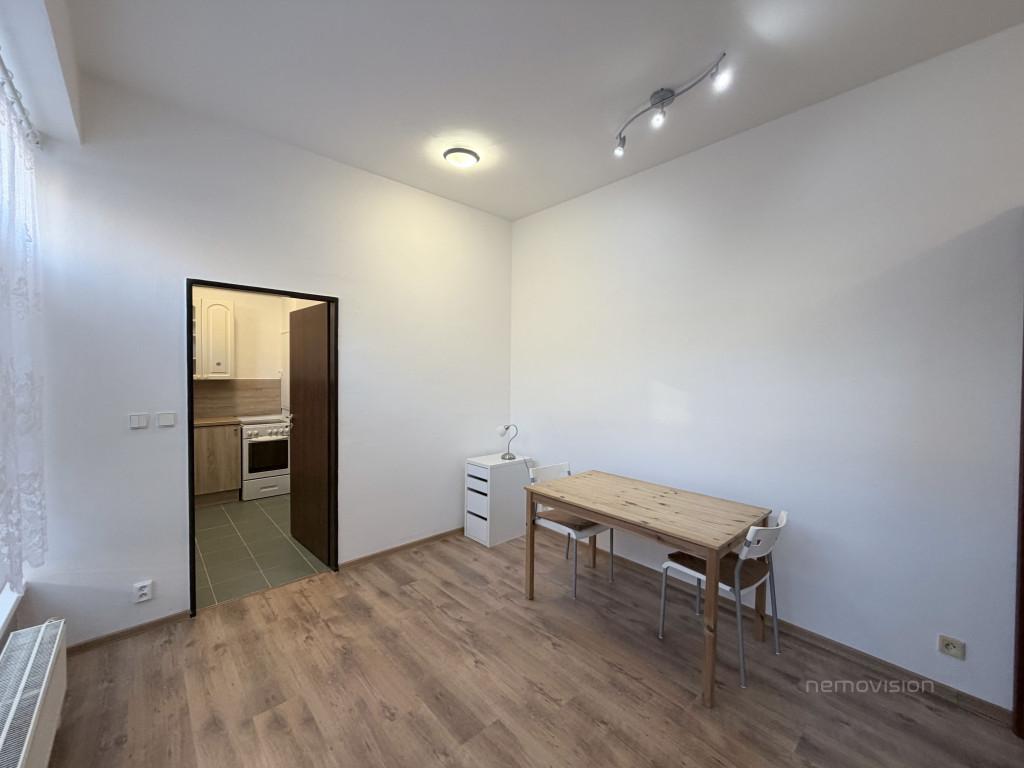Pronájem bytu,  1+1, 29 m²