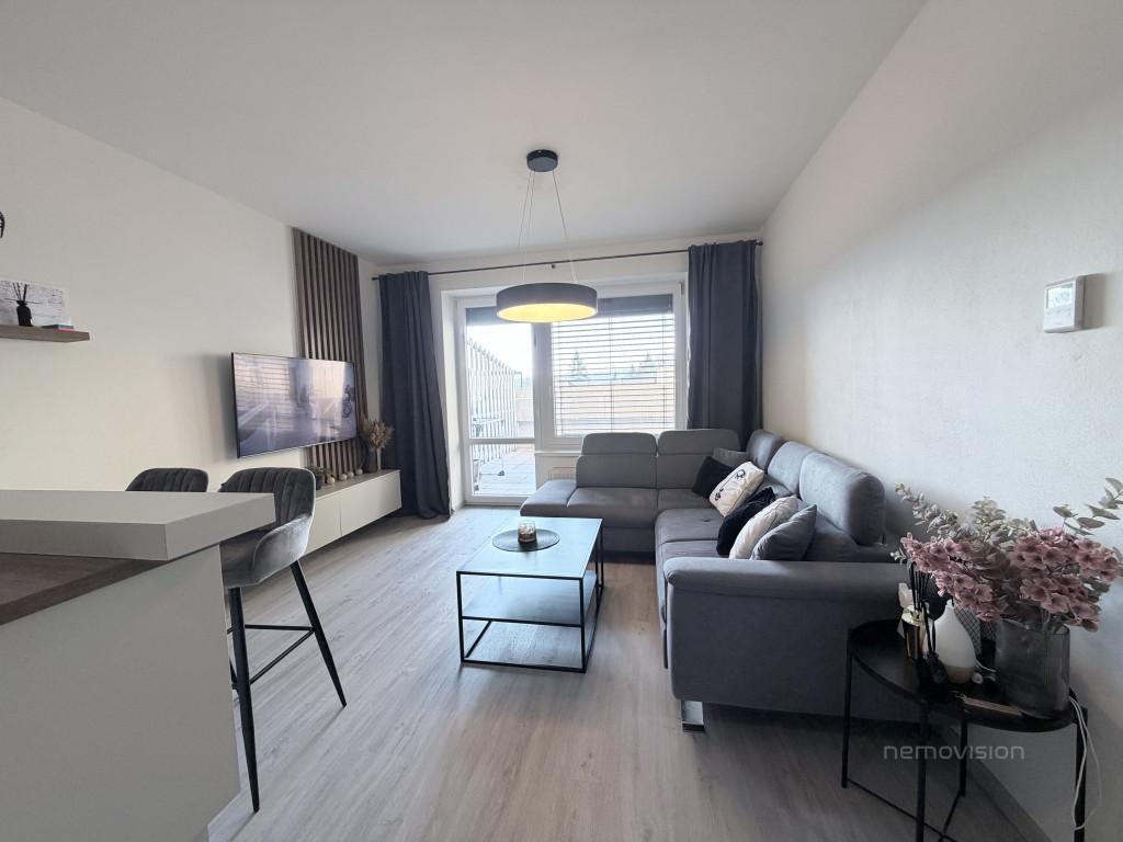 Pronájem bytu,  2+kk, 44 m²