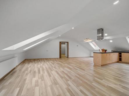 Prodej bytu, 4+kk, 138 m²