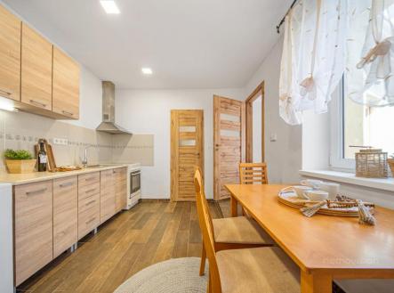 Prodej - hotel, 111 m²