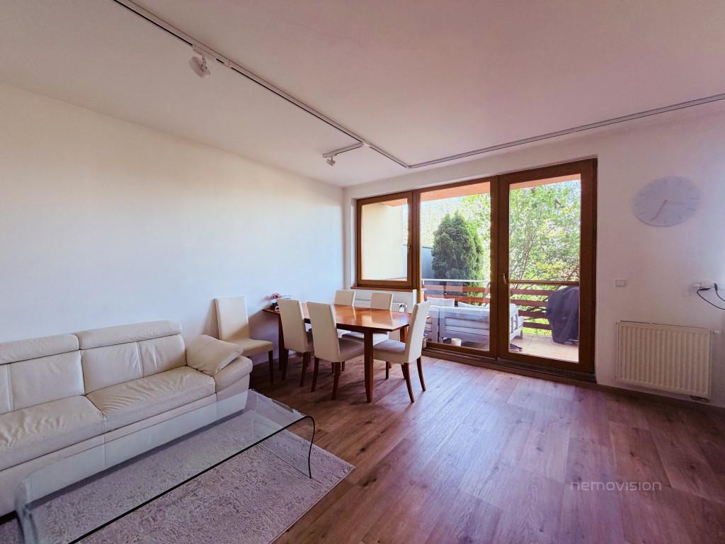 Pronájem - domu/vily, 244 m²