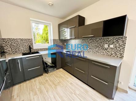 Pronájem - dům/vila, 90 m²